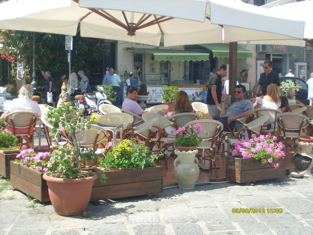Lacco Ameno  B&B Celestina Ischia المظهر الخارجي الصورة